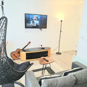 Apartment Great - Netflix, Wifi, Digital Tv, Sheffield